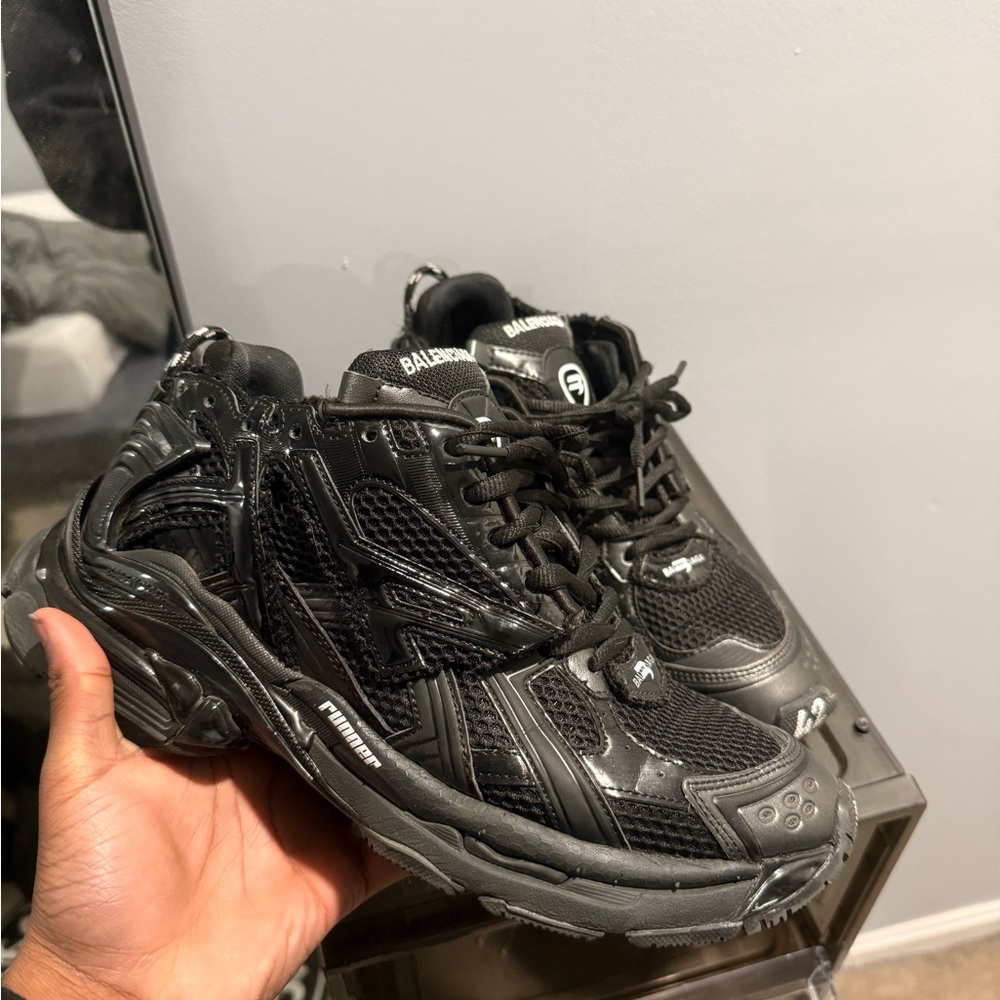 Balenciaga Runners - Picture 2 of 3